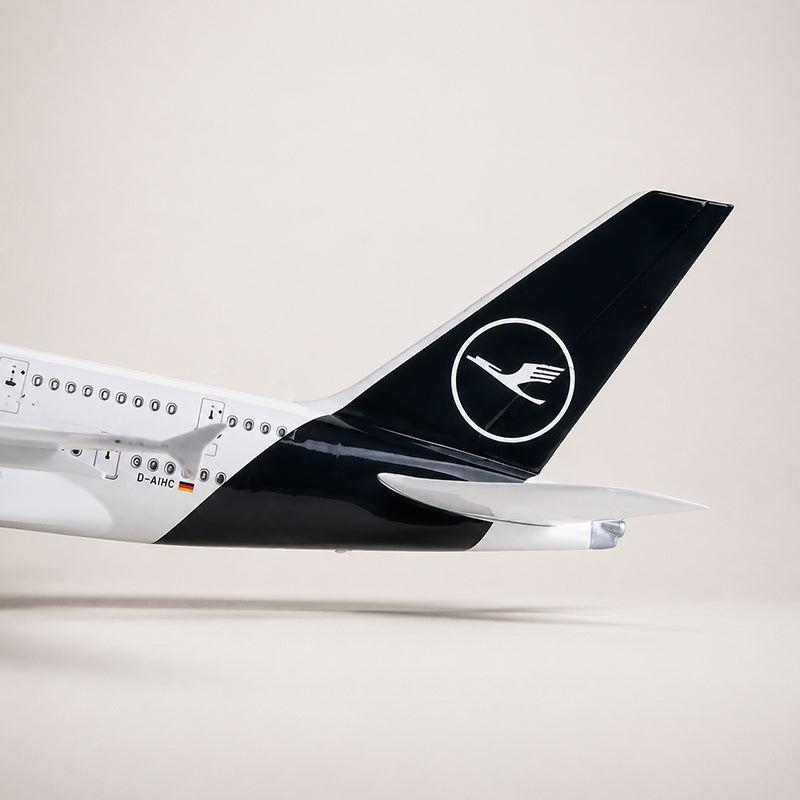 Lufthansa Airbus A380 1:160 Scale Model