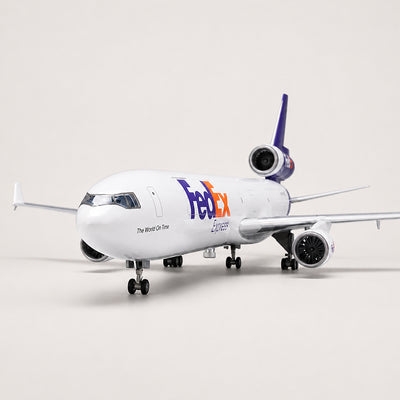 FedEx McDonnell Douglas MD-11 1:130 Scale Model
