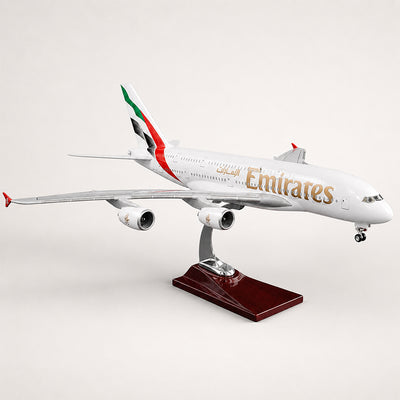 Emirates Airbus A380 1:160 Scale Model