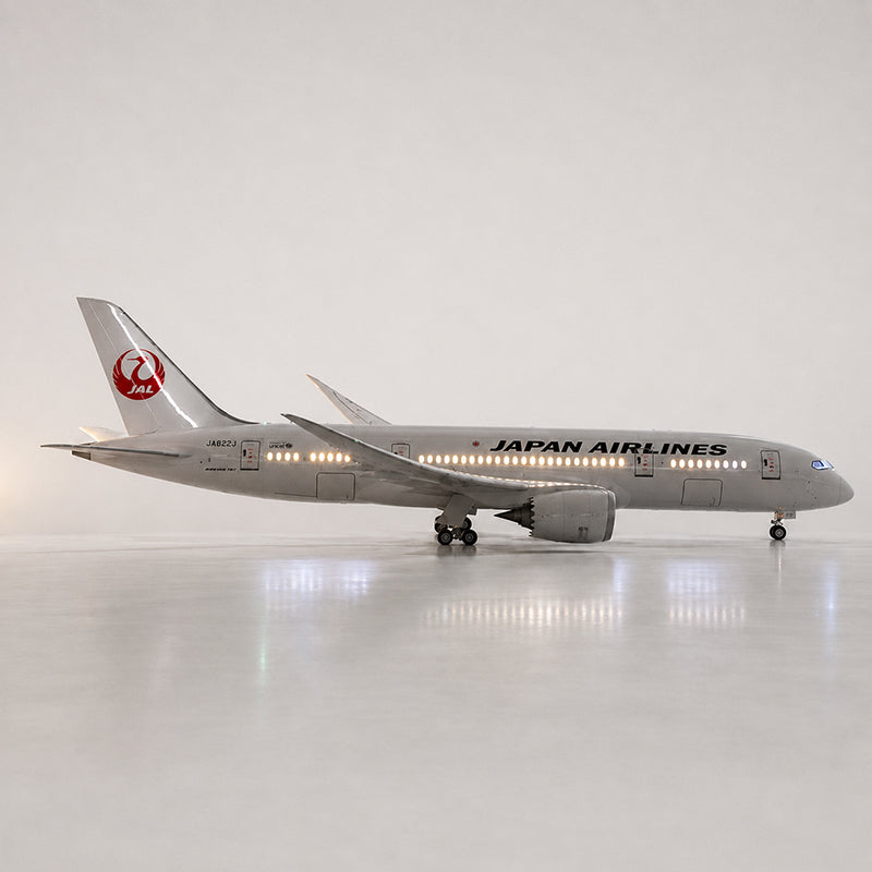 Japan Airlines Boeing 787 1:130 Scale Model