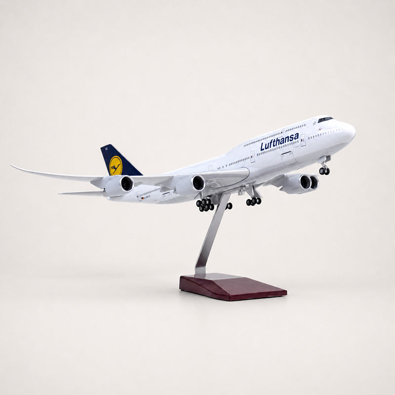 Lufthansa Boeing 747 Classic Livery 1:160 Scale Model