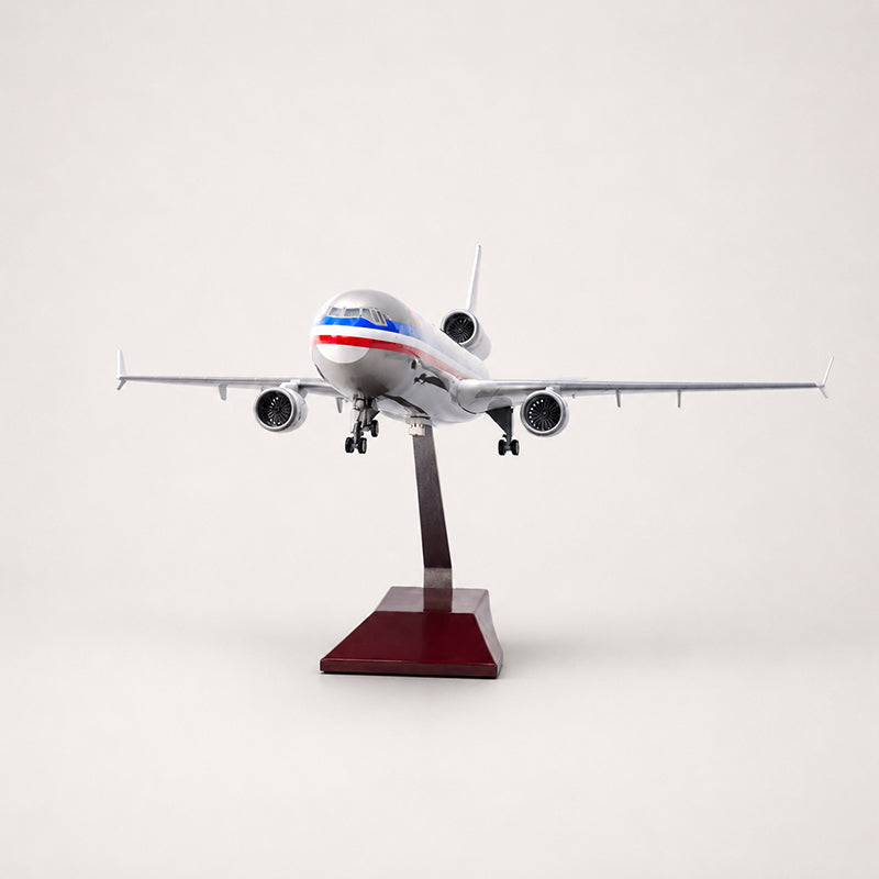 American Airlines McDonnell Douglas MD-11 1:130 Scale Model