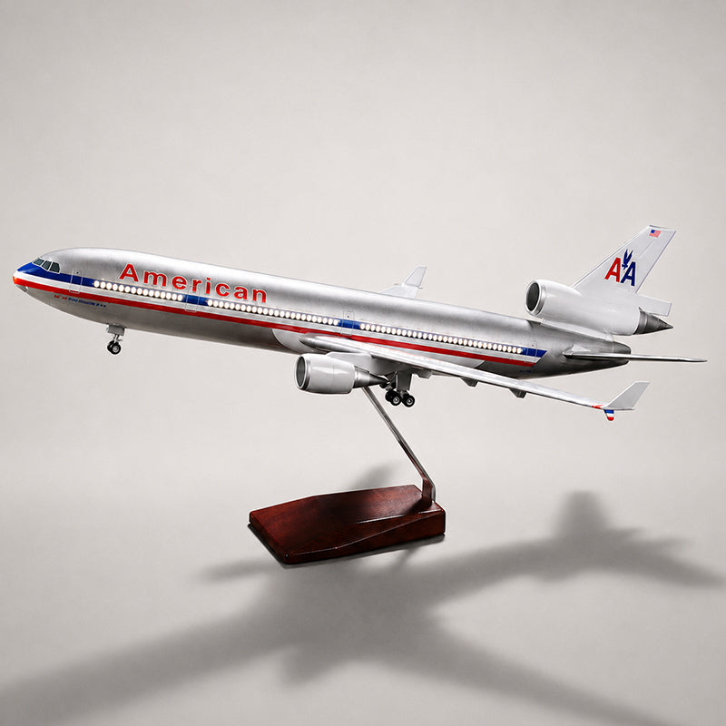 American Airlines McDonnell Douglas MD-11 1:130 Scale Model