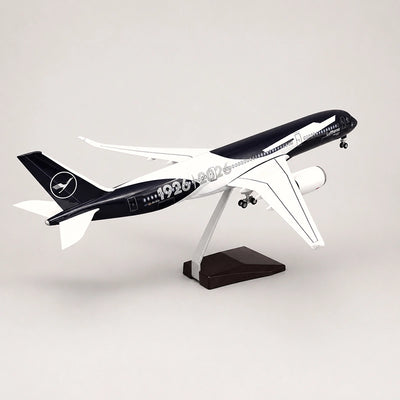 Lufthansa Airbus A350 100 Years Edition 1:142 Scale Model