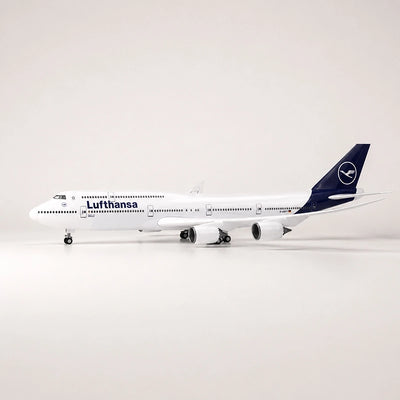 Lufthansa Boeing 747 New Livery 1:150 Scale Model