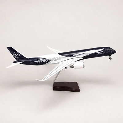 Lufthansa Airbus A350 100 Years Edition 1:142 Scale Model