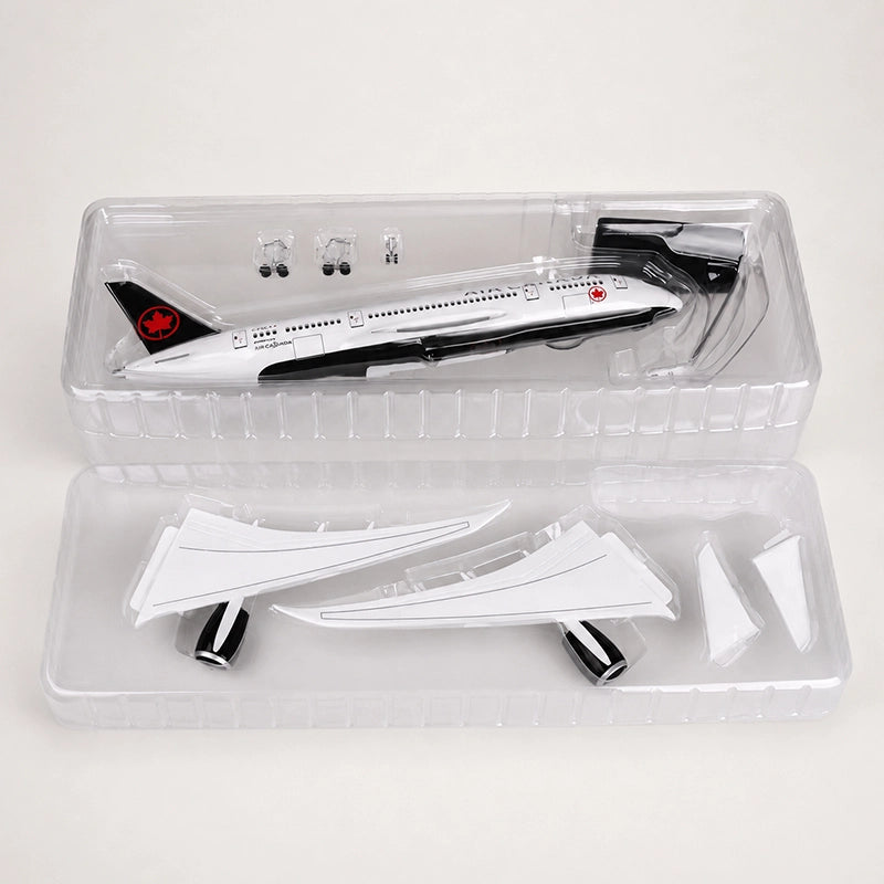 Air Canada Boeing 787 1:130 Scale Model