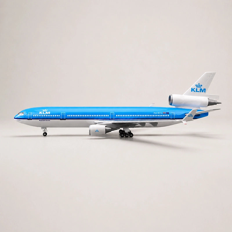 KLM Royal Dutch Airlines McDonnell Douglas MD-11 1:130 Scale Model