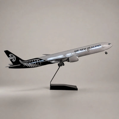 Air New Zealand Boeing 777-300ER 1:157 Scale Model