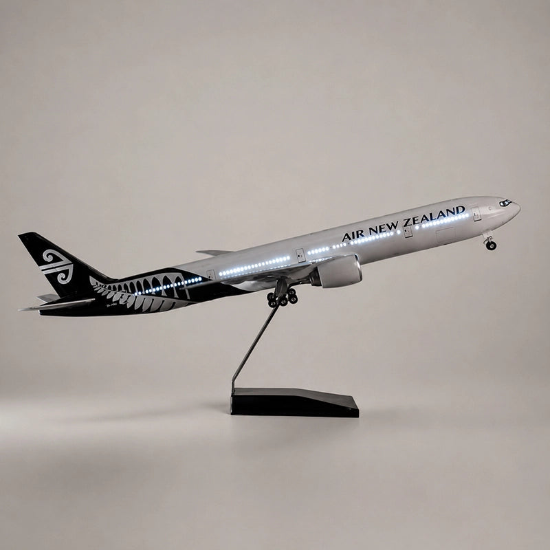 Air New Zealand Boeing 777-300ER 1:157 Scale Model