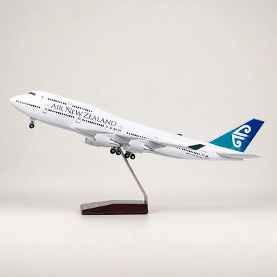 Air New Zealand Boeing 747 1:150 Scale Model