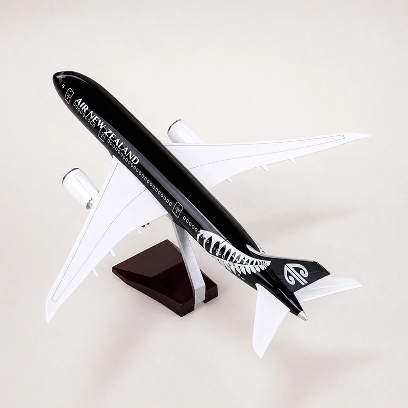 Air New Zealand Boeing 787 1:130 Scale Model