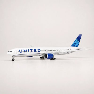 Model United Airlines Boeing 777 v měřítku 1:157