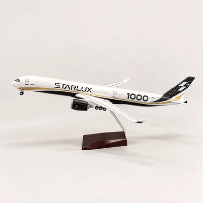 STARLUX Airlines Airbus A350-1000 – speciální zbarvení – model v měřítku 1:157
