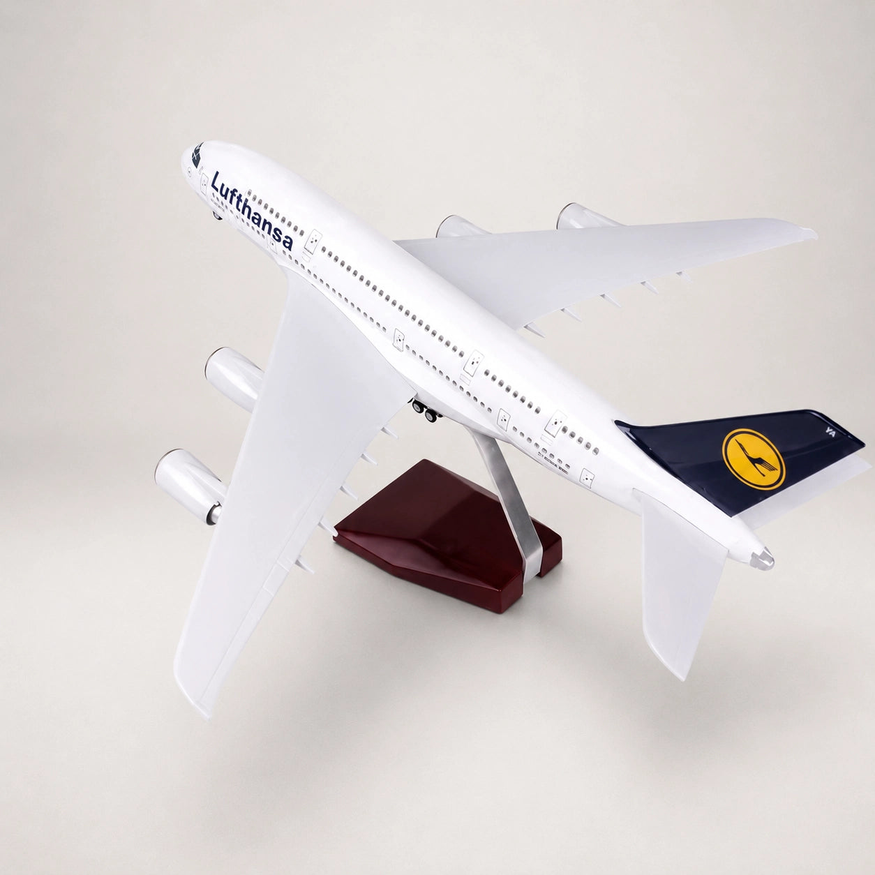 Lufthansa Airbus A380 – Modell im Maßstab 1:160