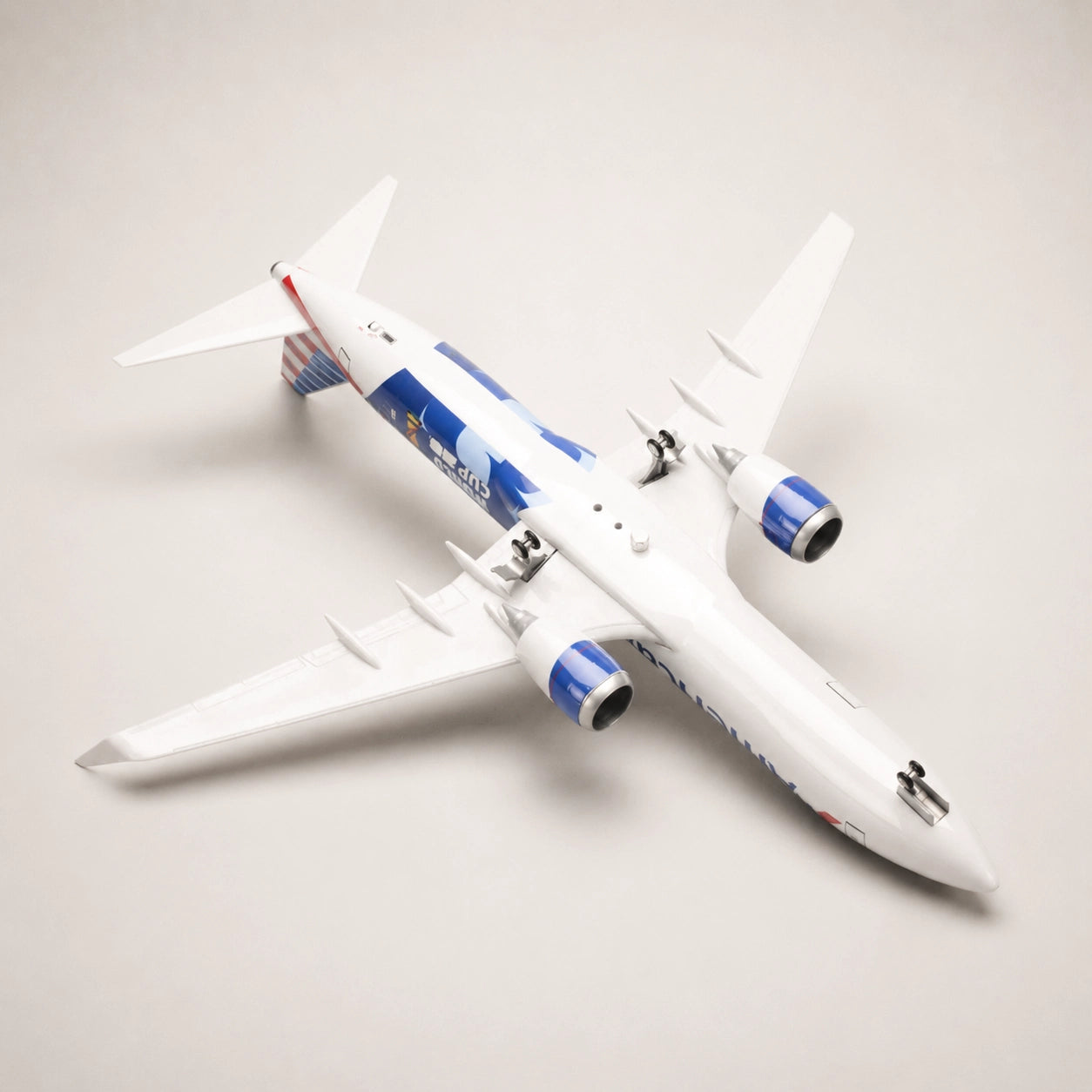 Schaalmodel American Airlines Boeing 737 – FIFA WK-editie 1:85