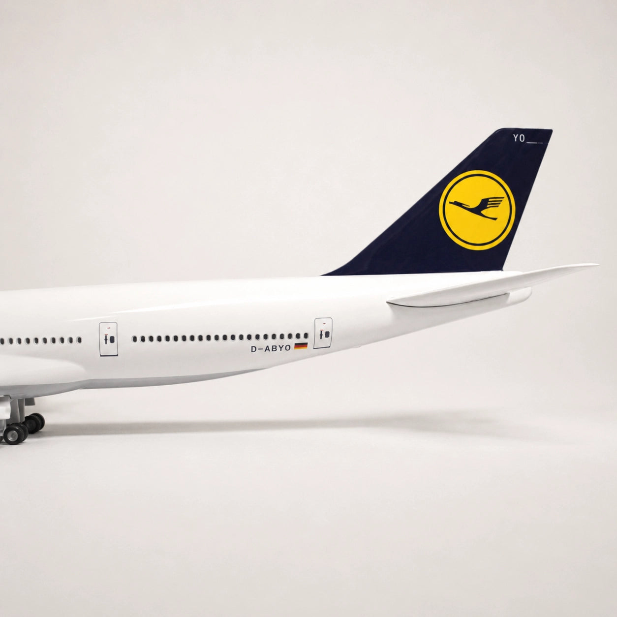 Lufthansa Airbus A380 – Modell im Maßstab 1:160