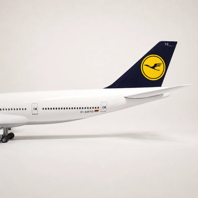 Lufthansa Airbus A380 – Modell im Maßstab 1:160