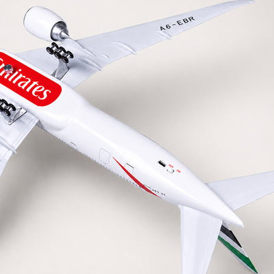 Emirates Boeing 777 1:157 Scale Model
