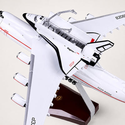 Antonov An-225 Mriya with Buran Space Shuttle 1:200 Scale Model