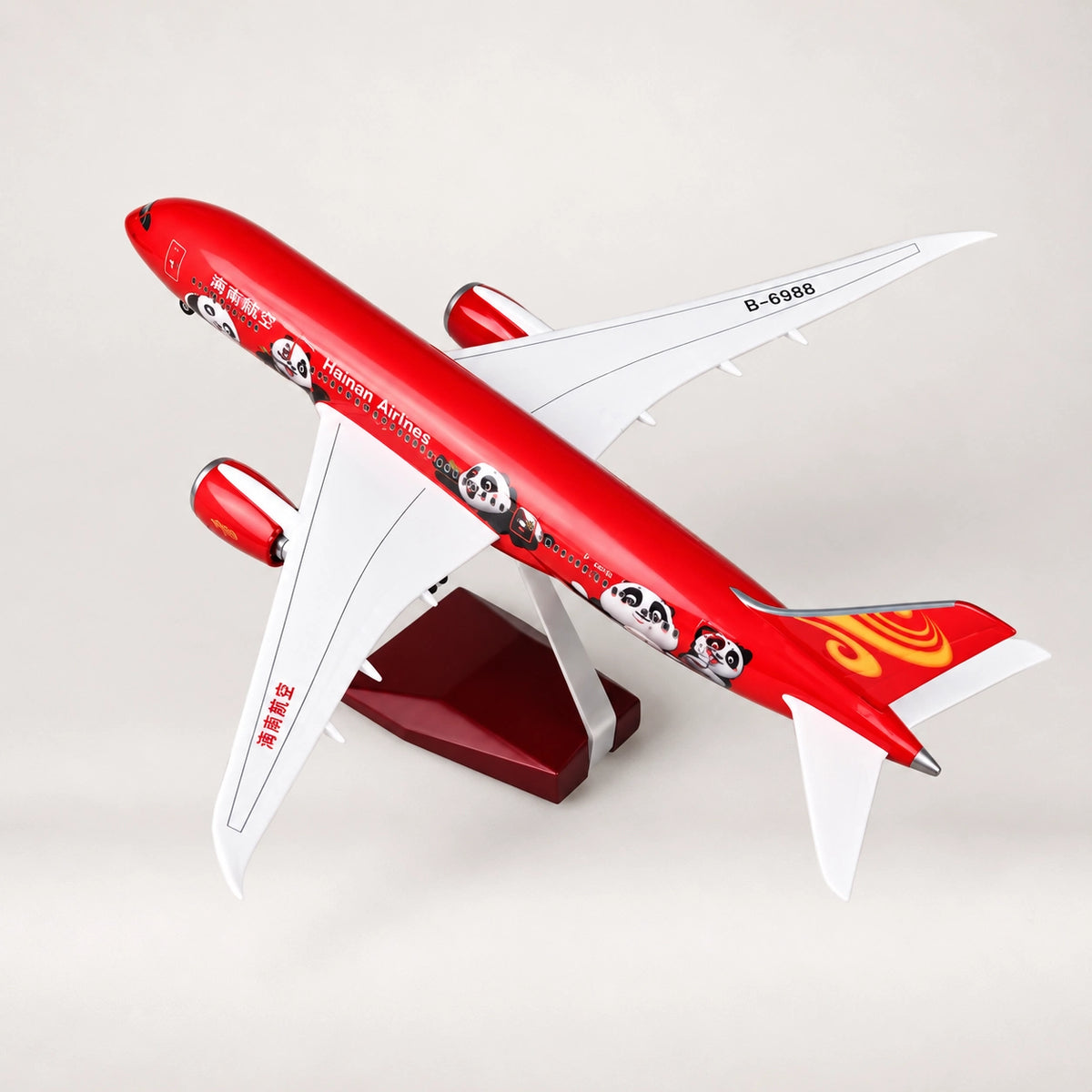 Model Boeing 787 Hainan Airlines v edici Kung Fu Panda v měřítku 1:130