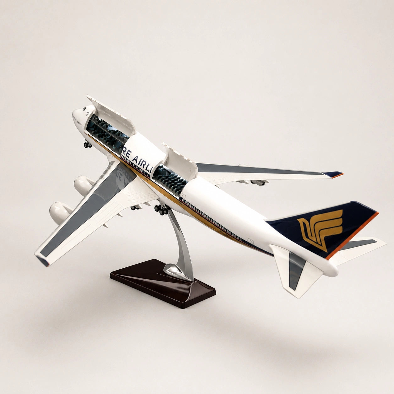 Schaalmodel Singapore Airlines Boeing 747 – klassieke kleurstelling 1:150