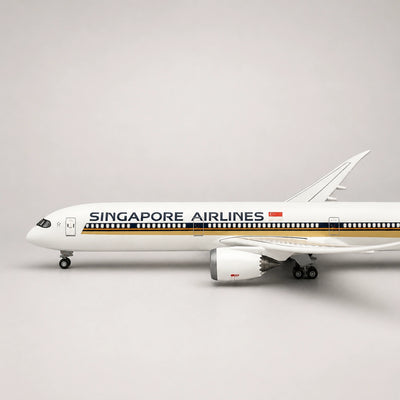Model Singapore Airlines Boeing 787-10 Dreamliner v měřítku 1:145