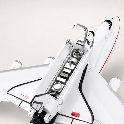 Antonov An-225 Mriya with Buran Space Shuttle 1:200 Scale Model