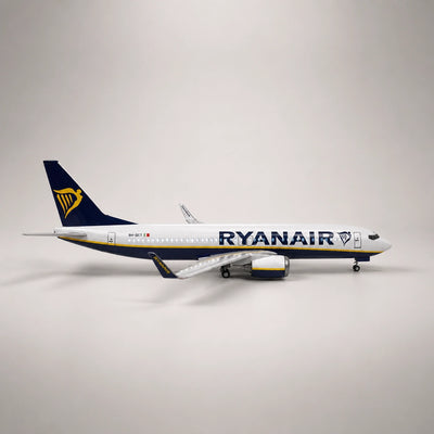 Model Ryanair Boeing 737 v měřítku 1:85