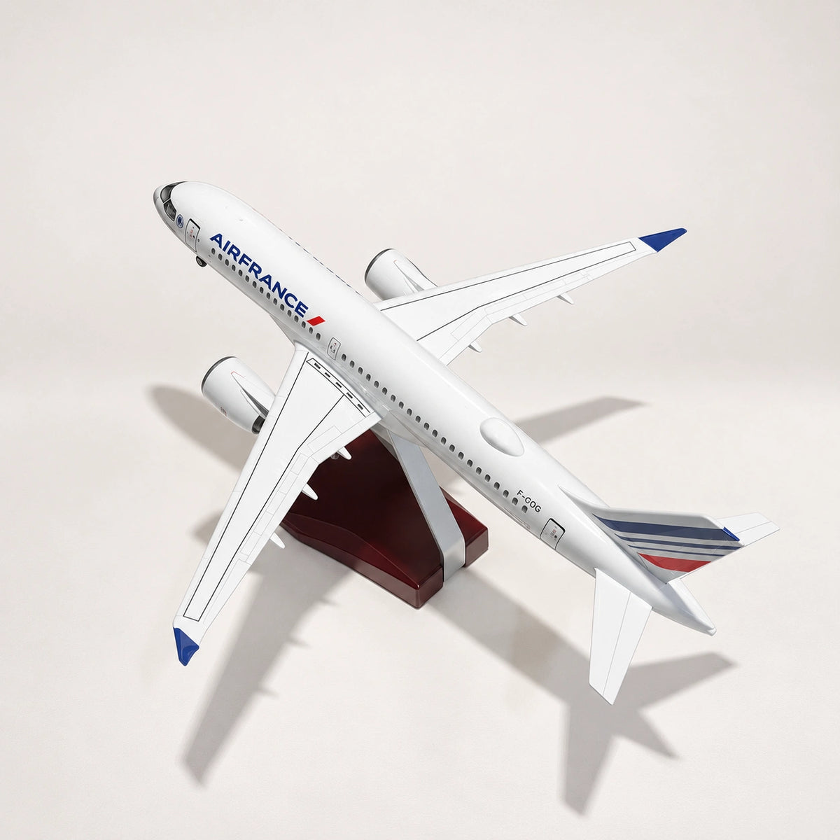 مجسّم إيرباص A220-300 للخطوط الجوية الفرنسية بمقياس 1:100