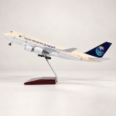 Boeing 747 Saudia – maqueta a escala 1:150
