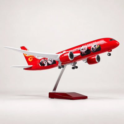 Model Boeing 787 Hainan Airlines v edici Kung Fu Panda v měřítku 1:130
