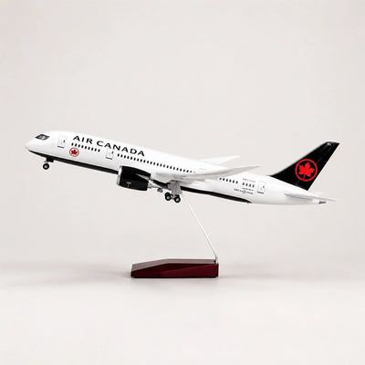 Air Canada Boeing 787 1:130 Scale Model