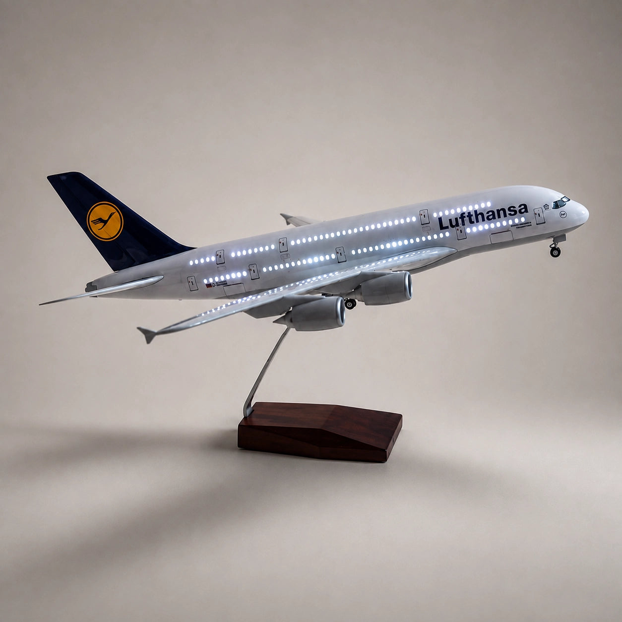 Lufthansa Airbus A380 – Modell im Maßstab 1:160