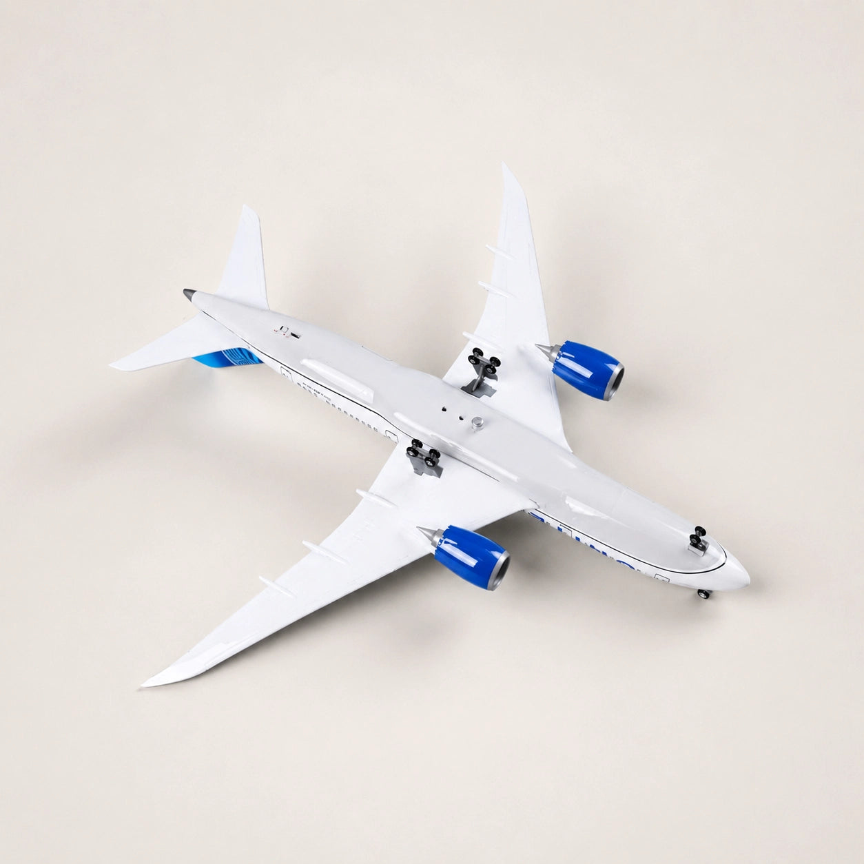 United Airlines Boeing 787 Dreamliner 1:130 Scale Model