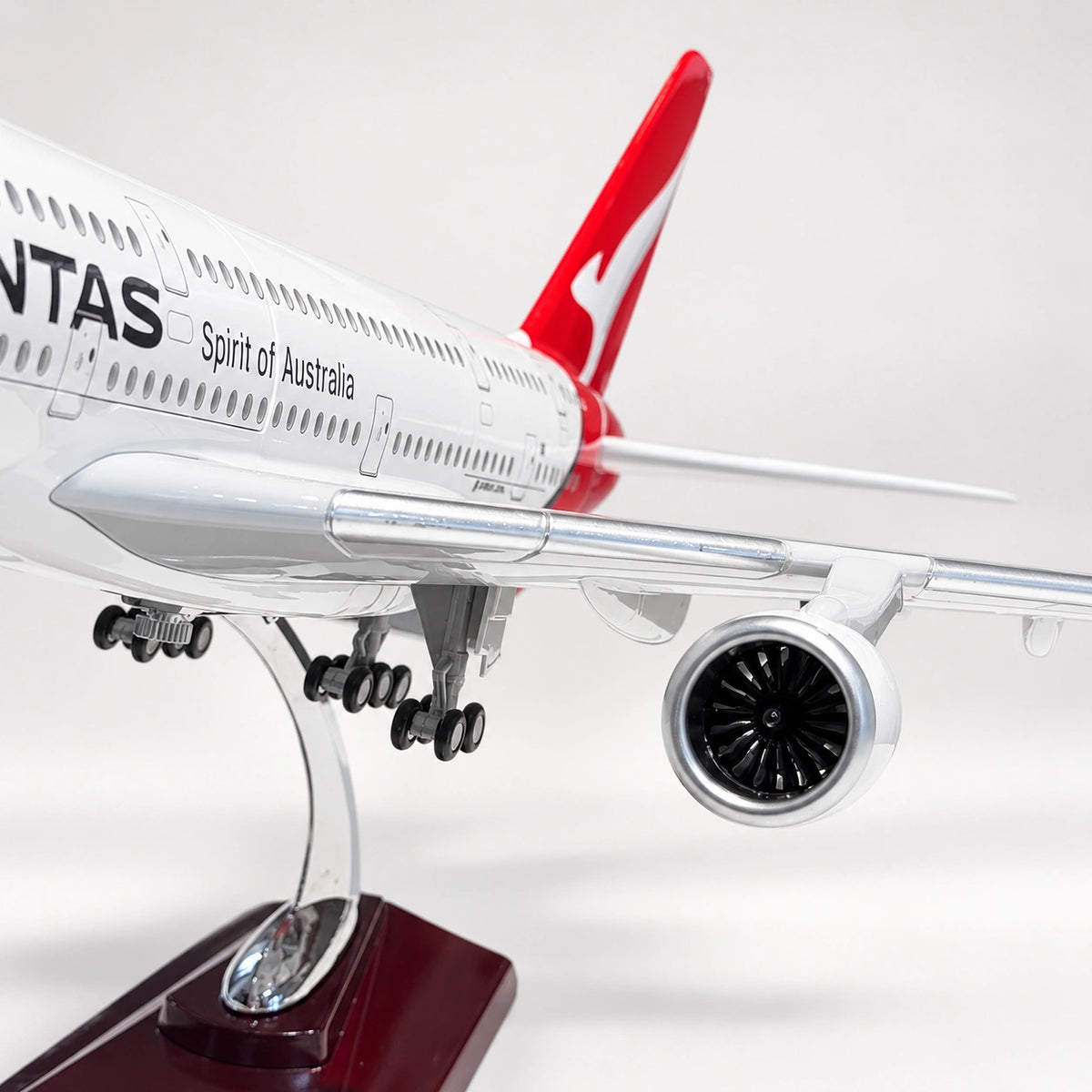 Qantas Airbus A380 1:160 Scale Model