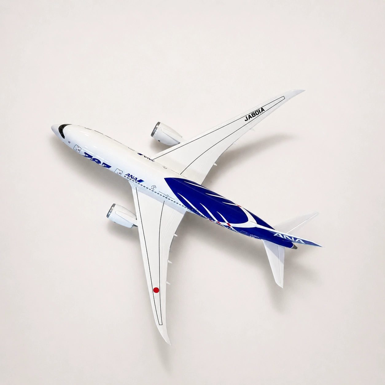 Model ANA Boeing 787 v měřítku 1:130