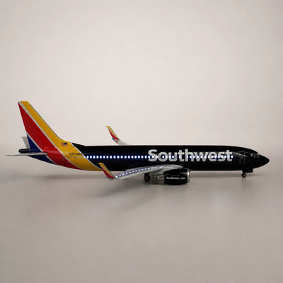 Southwest Airlines Boeing 737 1:85 Scale Model