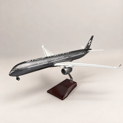 مجسم إيرباص A350-1000 ستارلوكس إيرلاينز – الطلاء الفضي – بمقياس 1:157