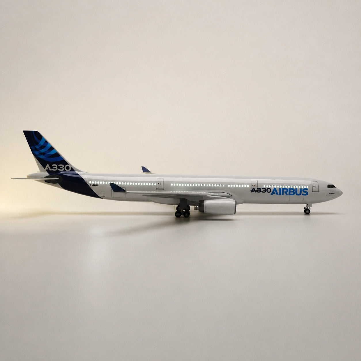Model Prototaip Airbus A330 Skala 1:135