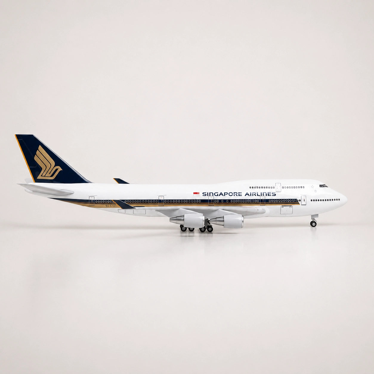 Schaalmodel Singapore Airlines Boeing 747 – klassieke kleurstelling 1:150
