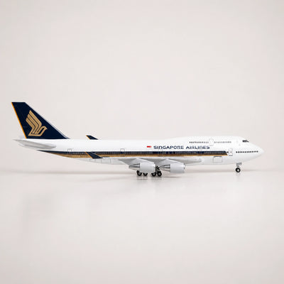 Schaalmodel Singapore Airlines Boeing 747 – klassieke kleurstelling 1:150