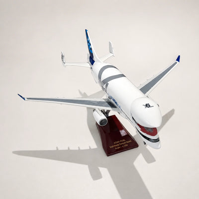 Airbus A330-743L BelugaXL Modell im Maßstab 1:150