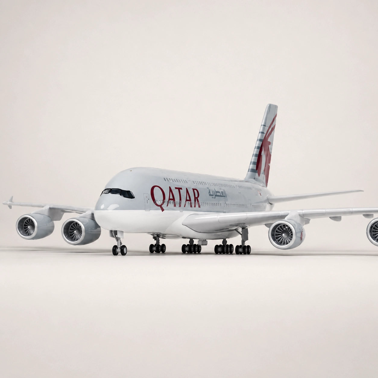 Qatar Airways Airbus A380 1:160 Scale Model
