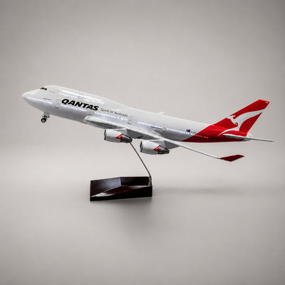 Qantas Boeing 747-400 1:150 Scale Model