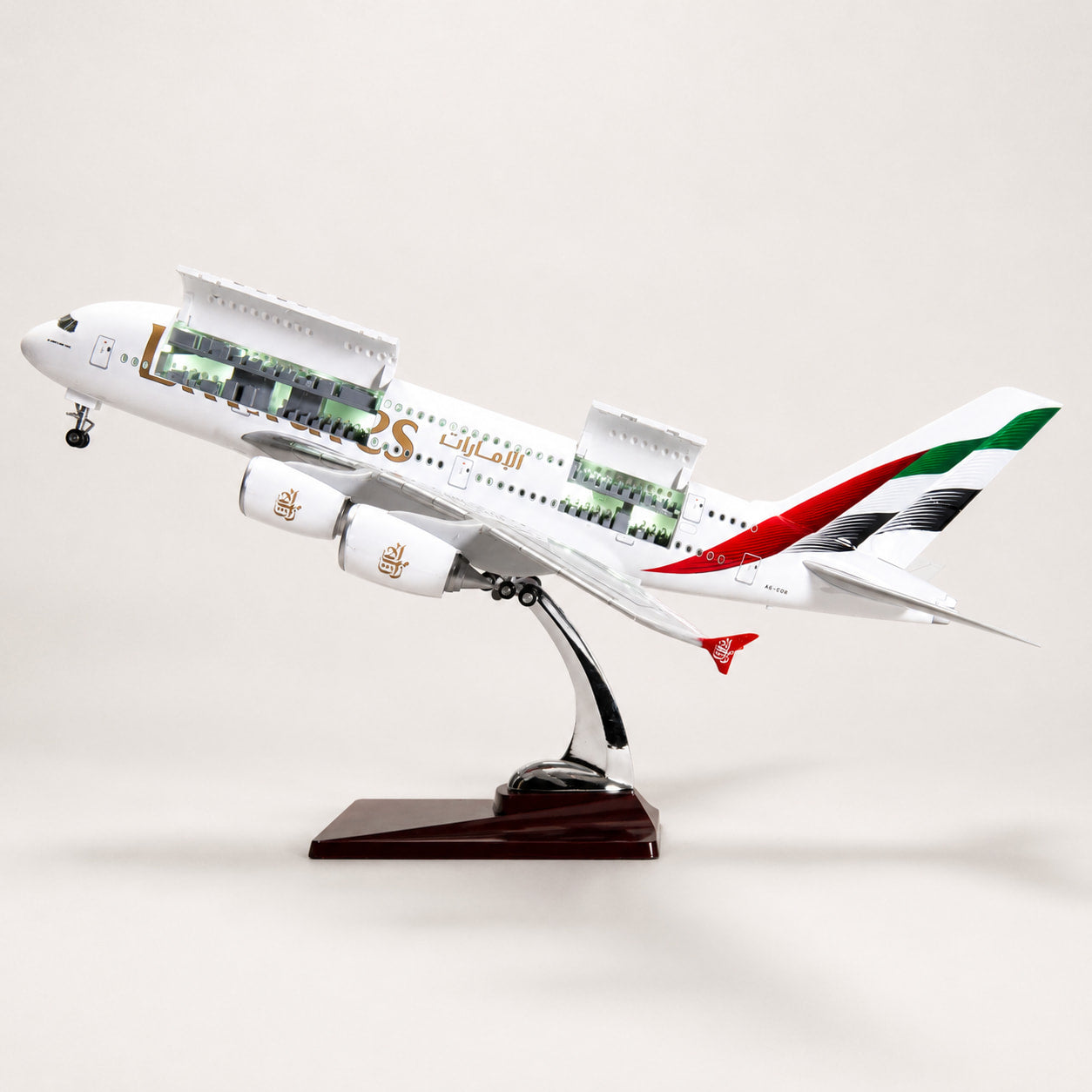 Emirates Airbus A380 1:160 Scale Model