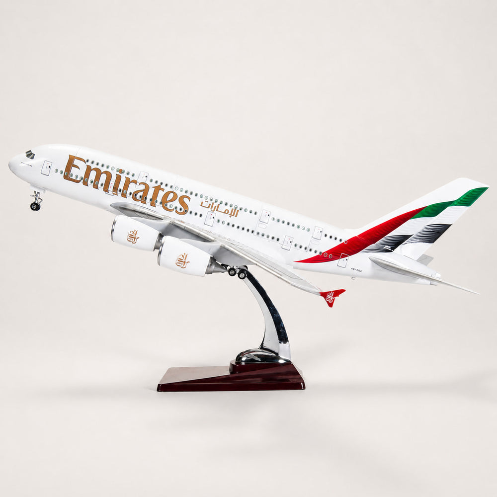 Emirates Airbus A380 – skalamodel 1:160