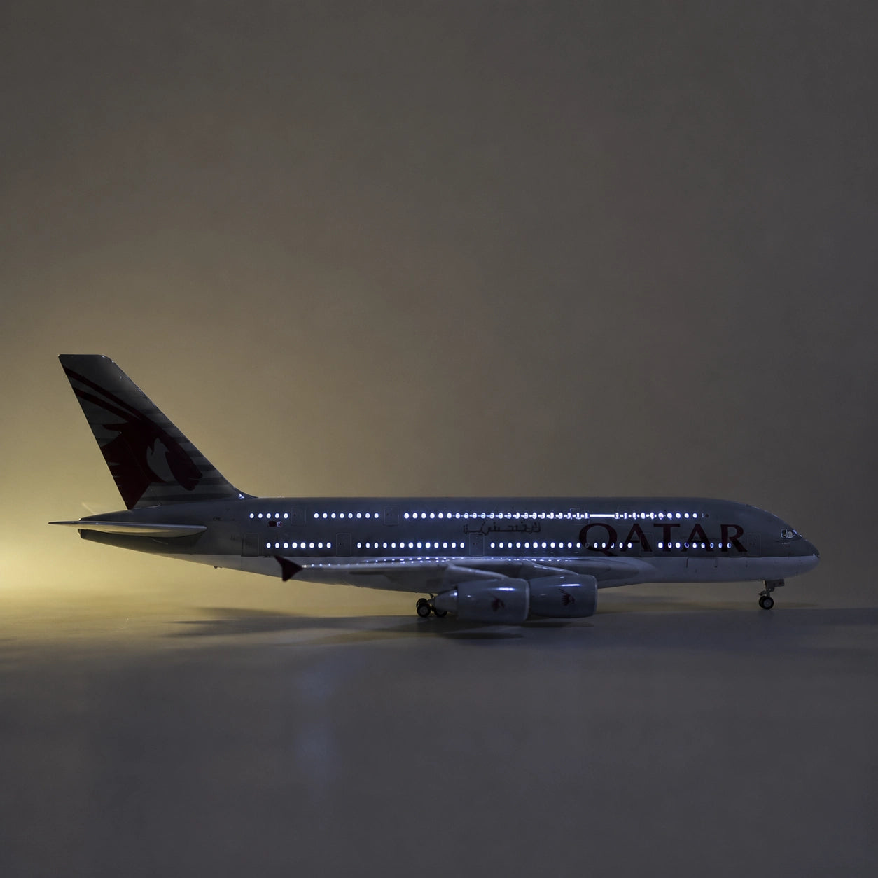 Qatar Airways Airbus A380 1:160 Scale Model