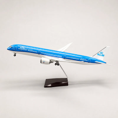 KLM Royal Dutch Airlines Boeing 787-10 1:145 Scale Model