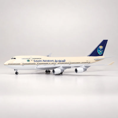 Boeing 747 Saudia – maqueta a escala 1:150
